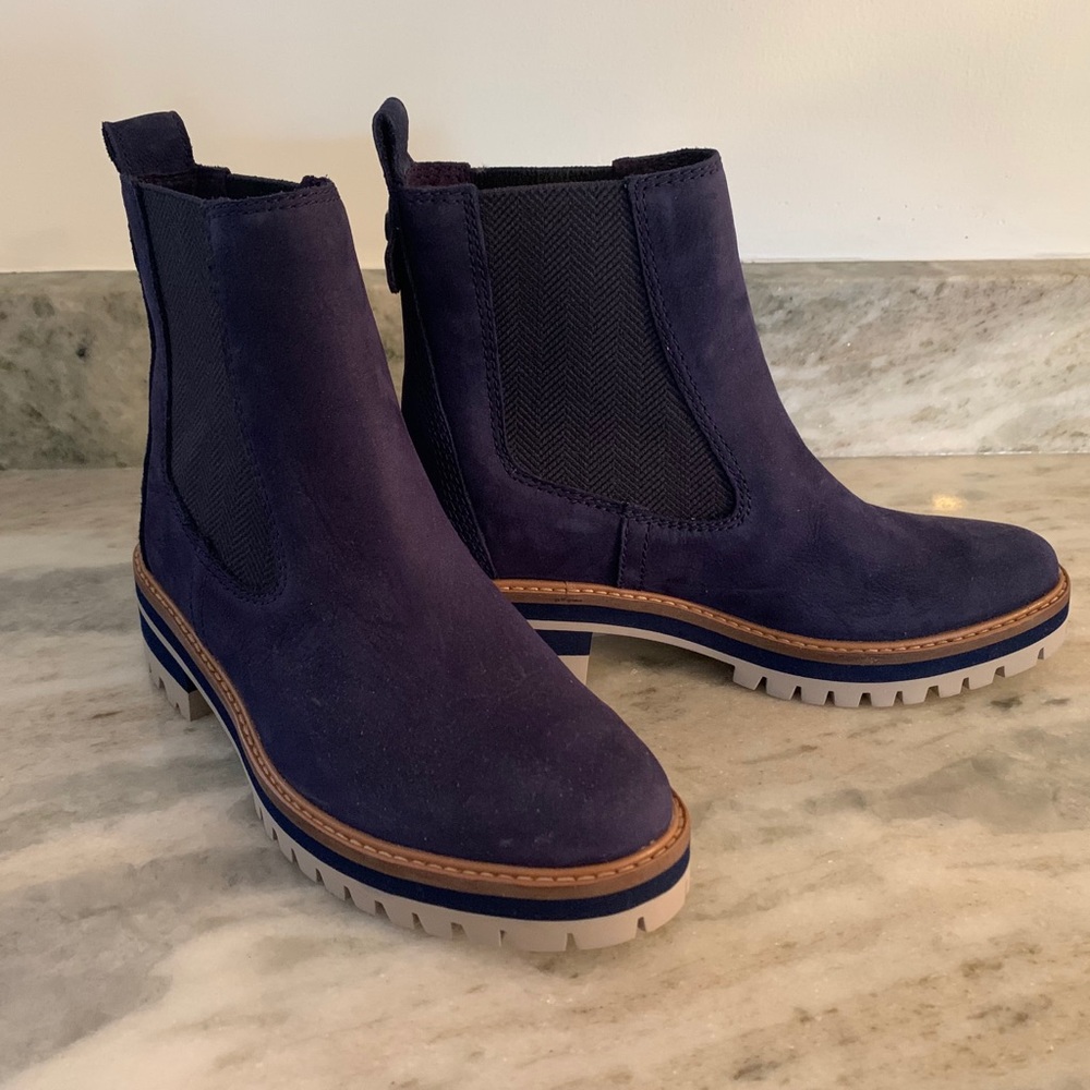 Timberland blue suede booties